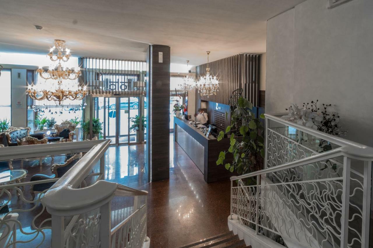 Canova Hotel Milano Exteriör bild
